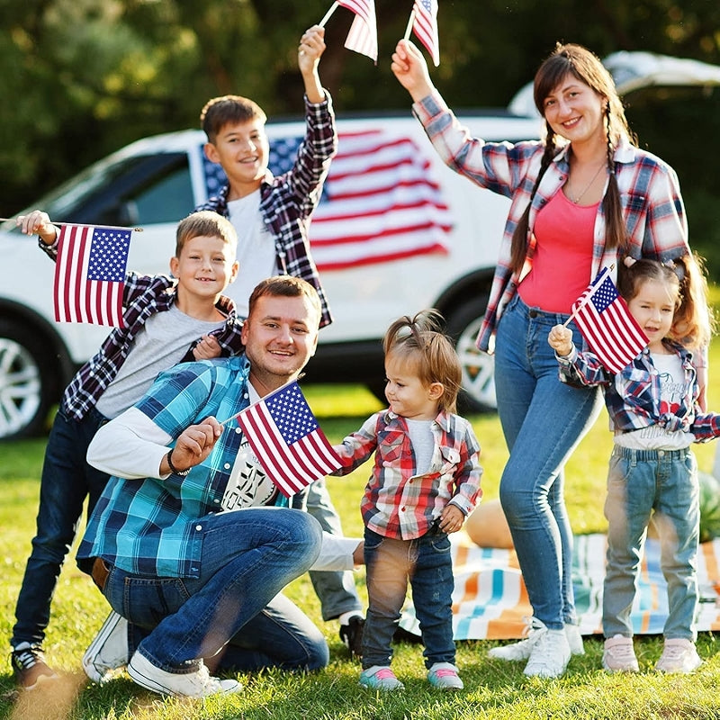 12 Pcs 8x12 Inch American Flags On Stick